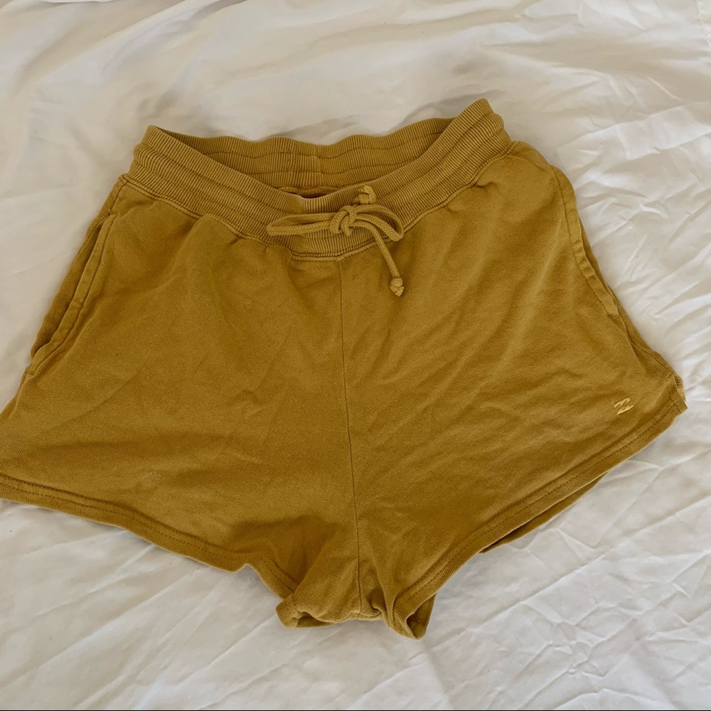 Billabong Yellow Beach shorts